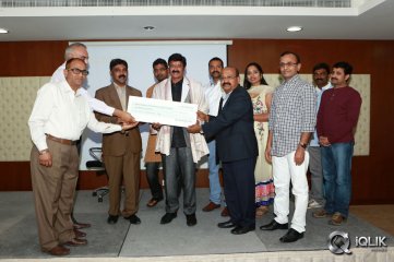 Legend-Team-at-Rasamayi-Spandana-Cultural-Event-in-Dubai